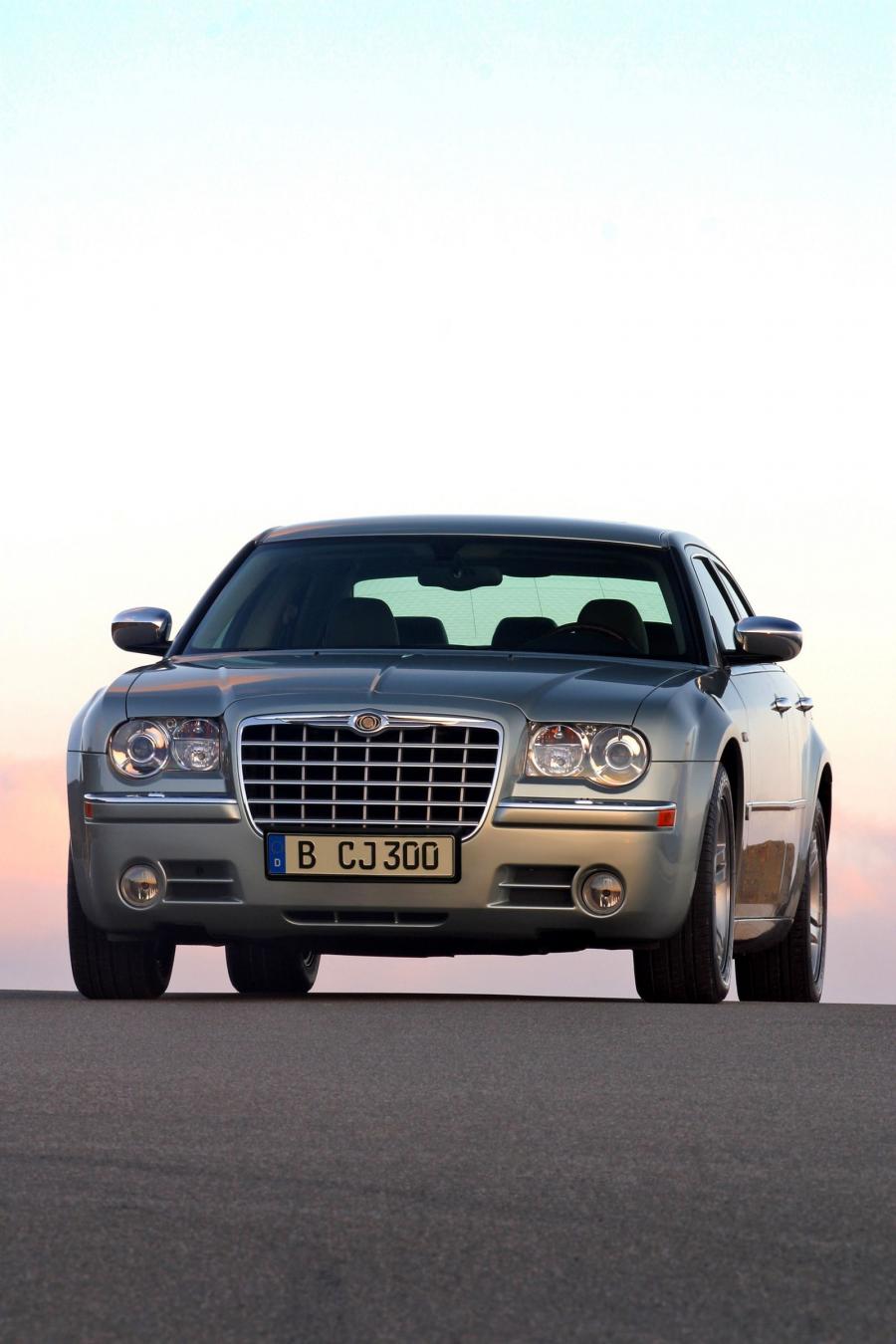  Chrysler 300C (LX) 2005 года  (фото 87 из 120)